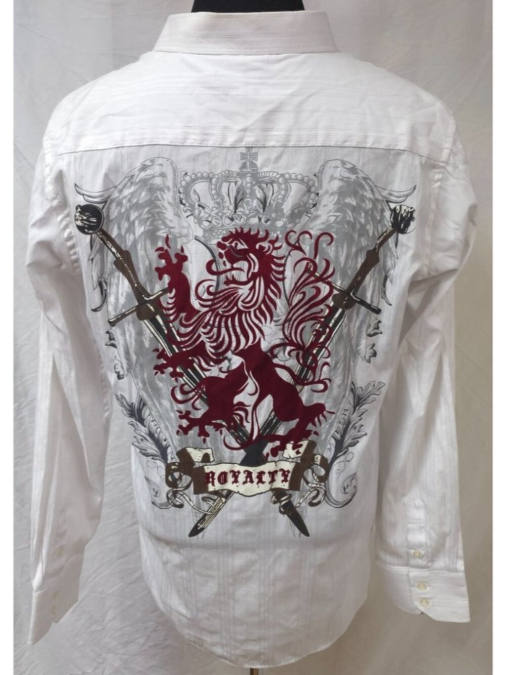 Revolve Modern Fit Mens XL White Stripe Royalty Crest Lion Swords Button Shirt